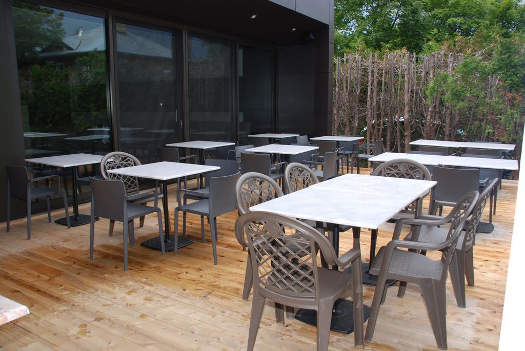 Chez Truchon Bistro-Auberge La Malbaie Exterior foto