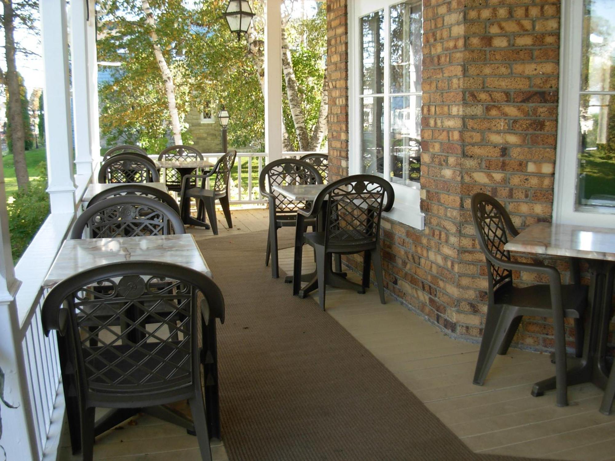 Chez Truchon Bistro-Auberge La Malbaie Exterior foto