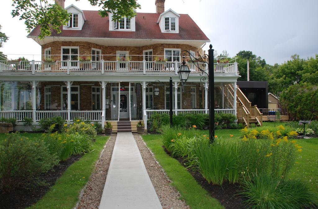 Chez Truchon Bistro-Auberge La Malbaie Exterior foto
